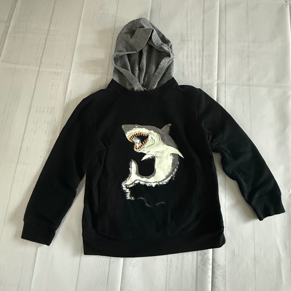 Cat & Jack Boys Shark Candy Corn Halloween Hoodie Black Gray Size S 6/7